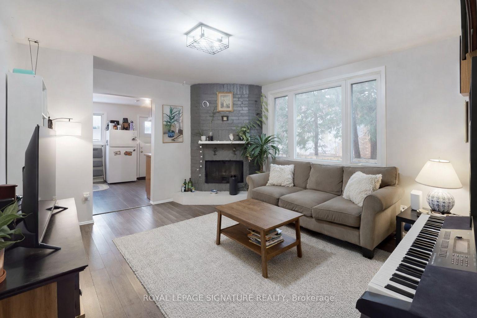 117 Hampton Avenue Main #Main — photo 1