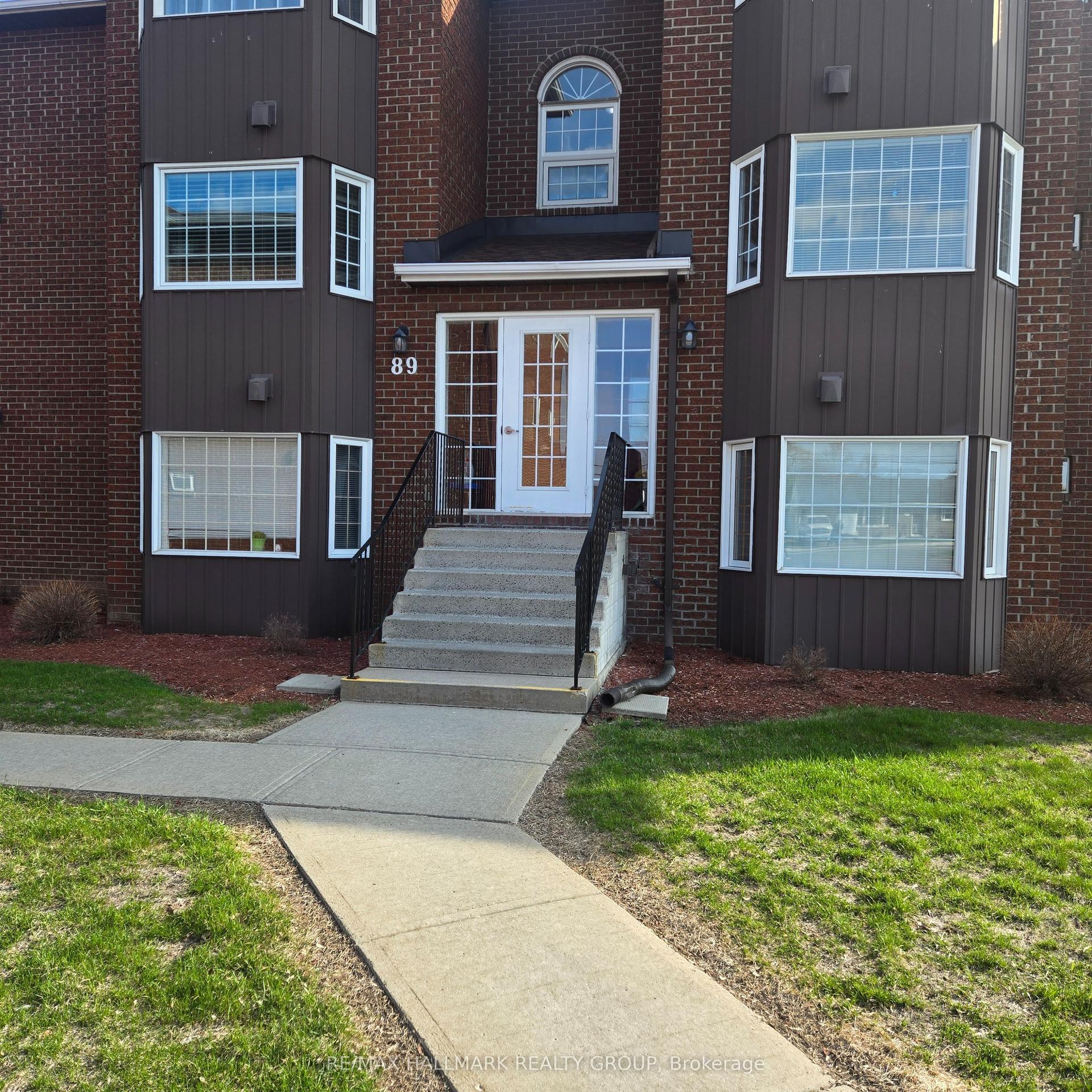 89 edey Street W 1B #1B — photo 1