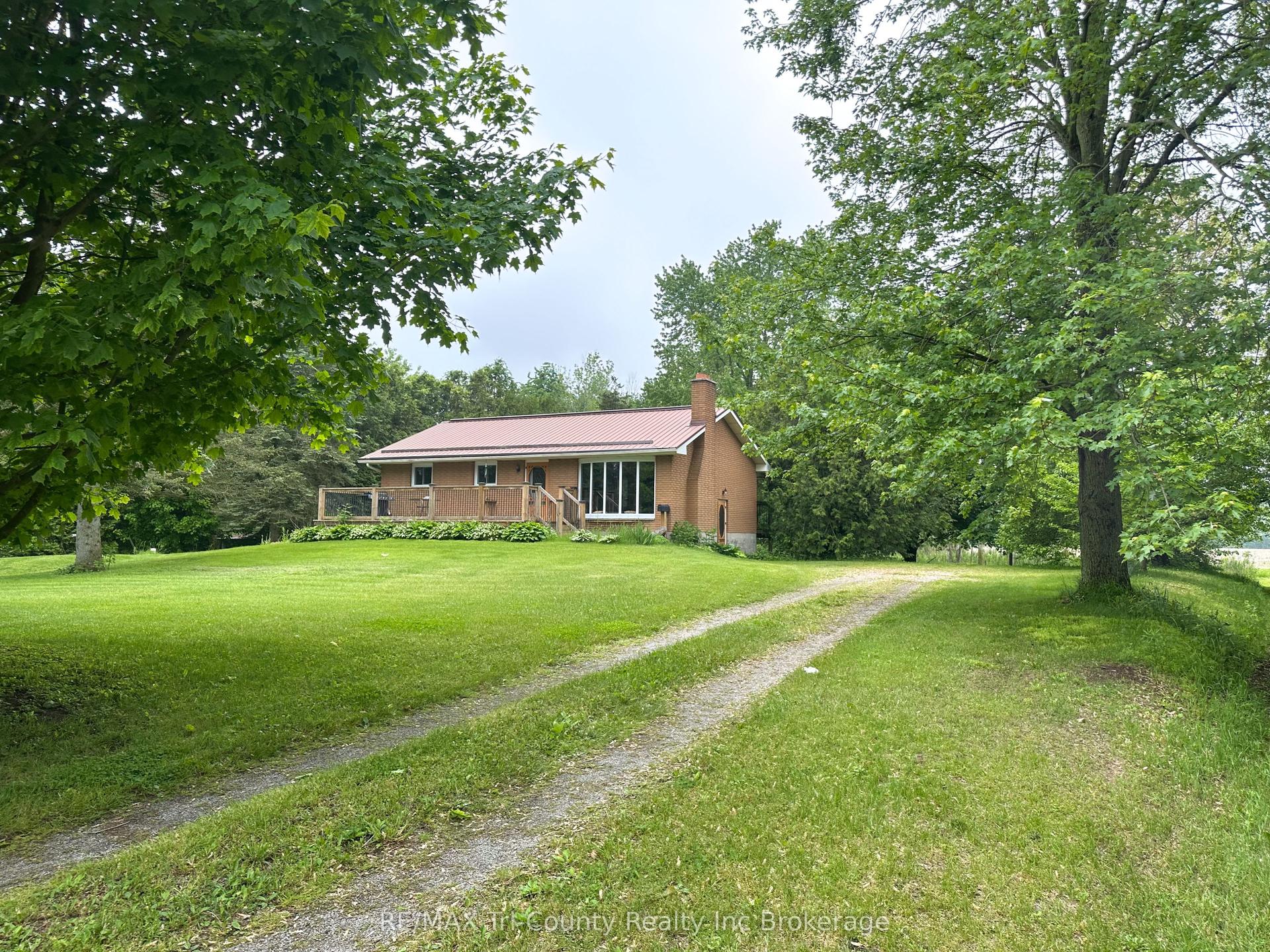 889 Norfolk County 28 Road — photo 1