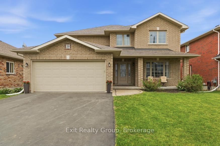 29 Gale Crescent — photo 1