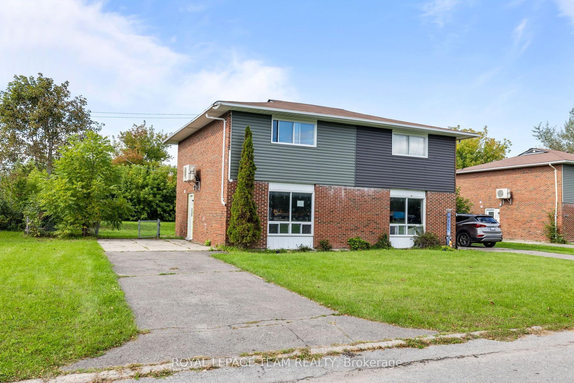 157 Edwards Drive, Carleton Place — Semi-Detached for lease, photo 1