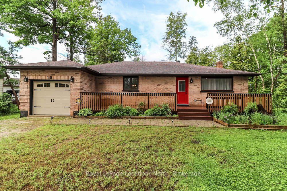 16 Wood Avenue — photo 1