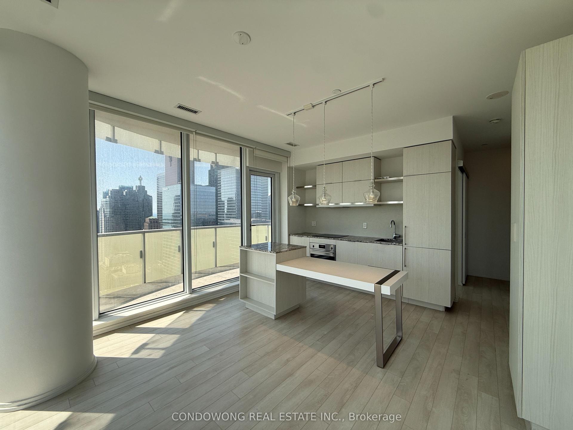 197 Yonge Street 4505 #4505, Toronto — Condo for lease, photo 1