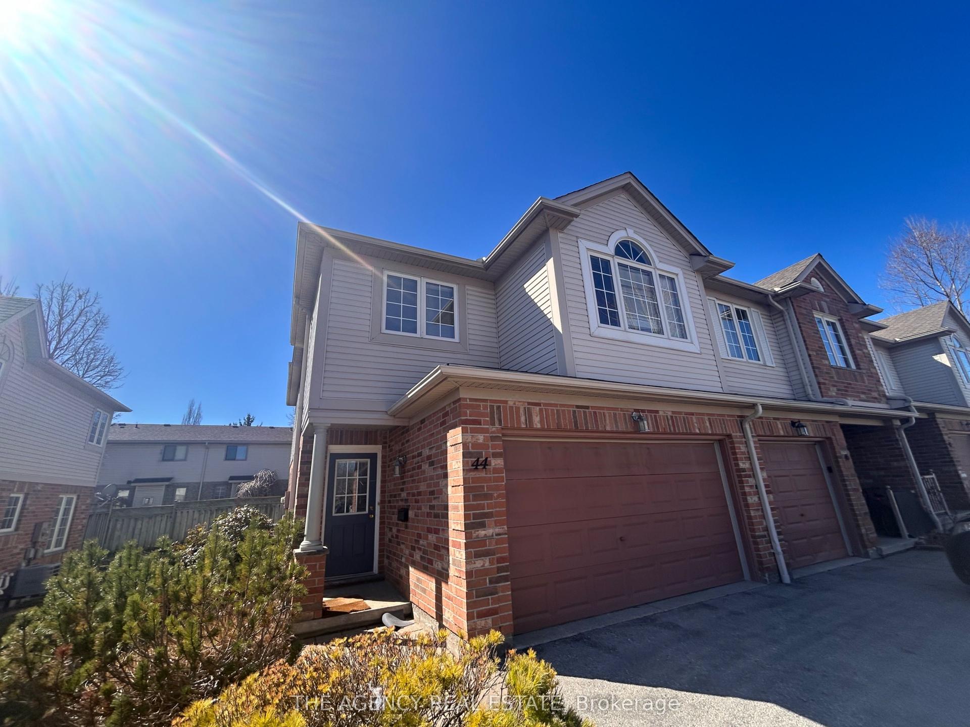 320 Ambleside Drive 44 #44, London North — Condo Town for lease, photo 1