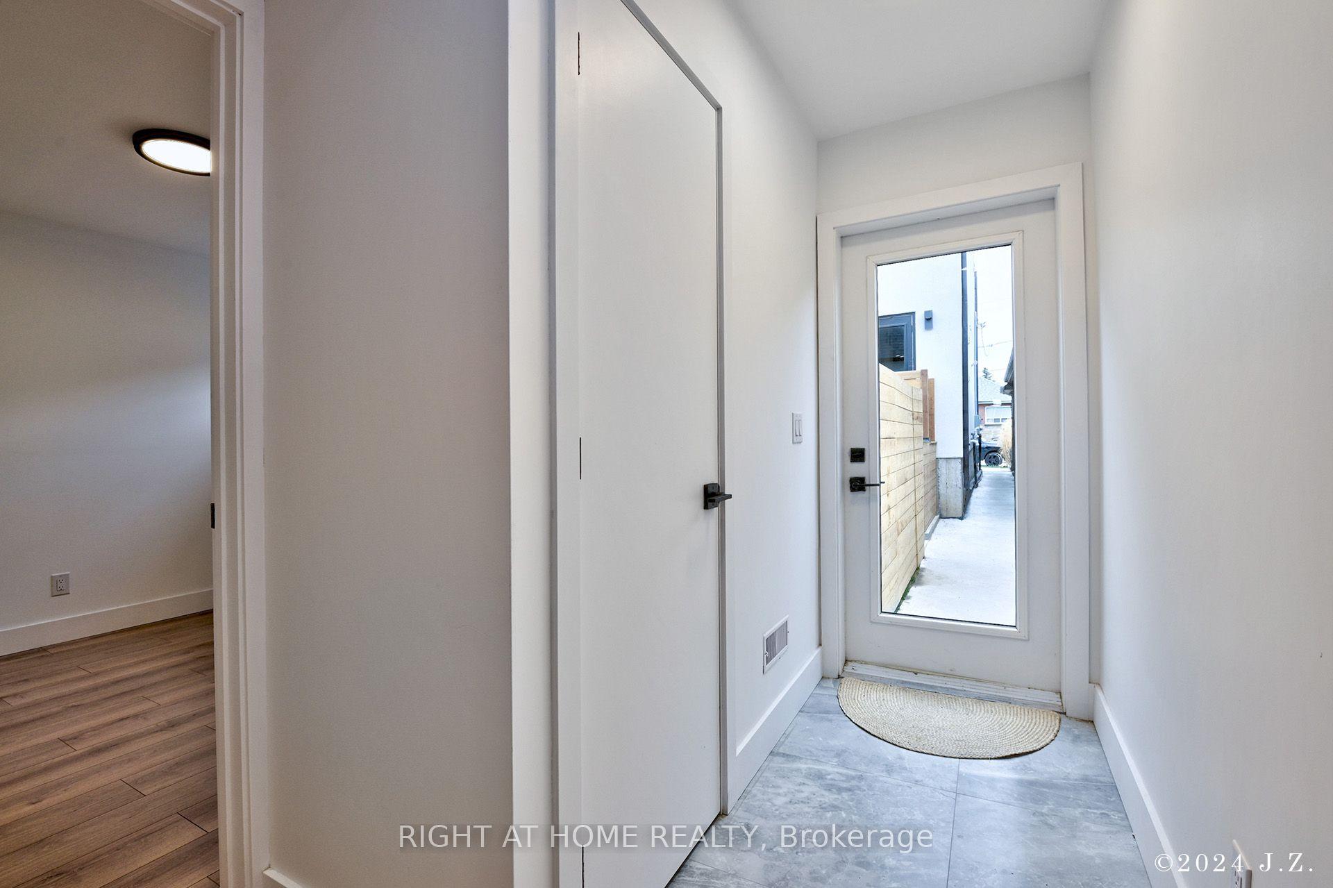 50A Lanark Avenue CoachHs #CoachHs, Toronto — Semi-Detached for lease, photo 1