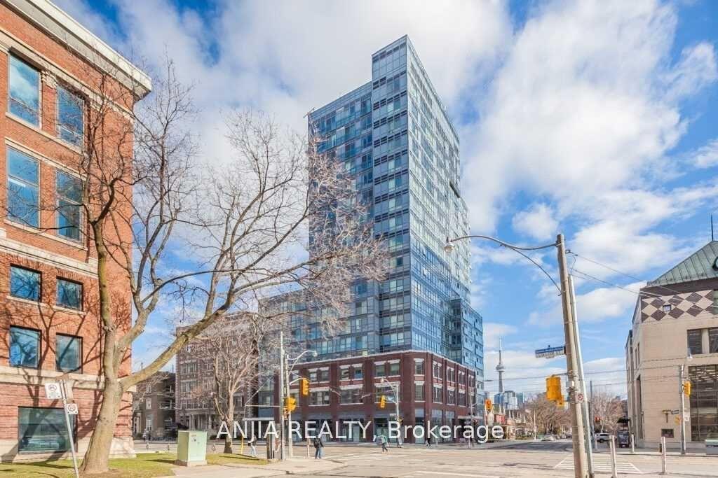181 Huron Street Lph07 #Lph07 — photo 1