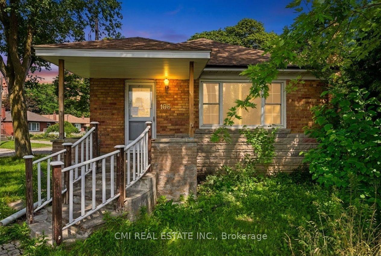 106 Flora Drive, Toronto — Detached for sale, photo 1