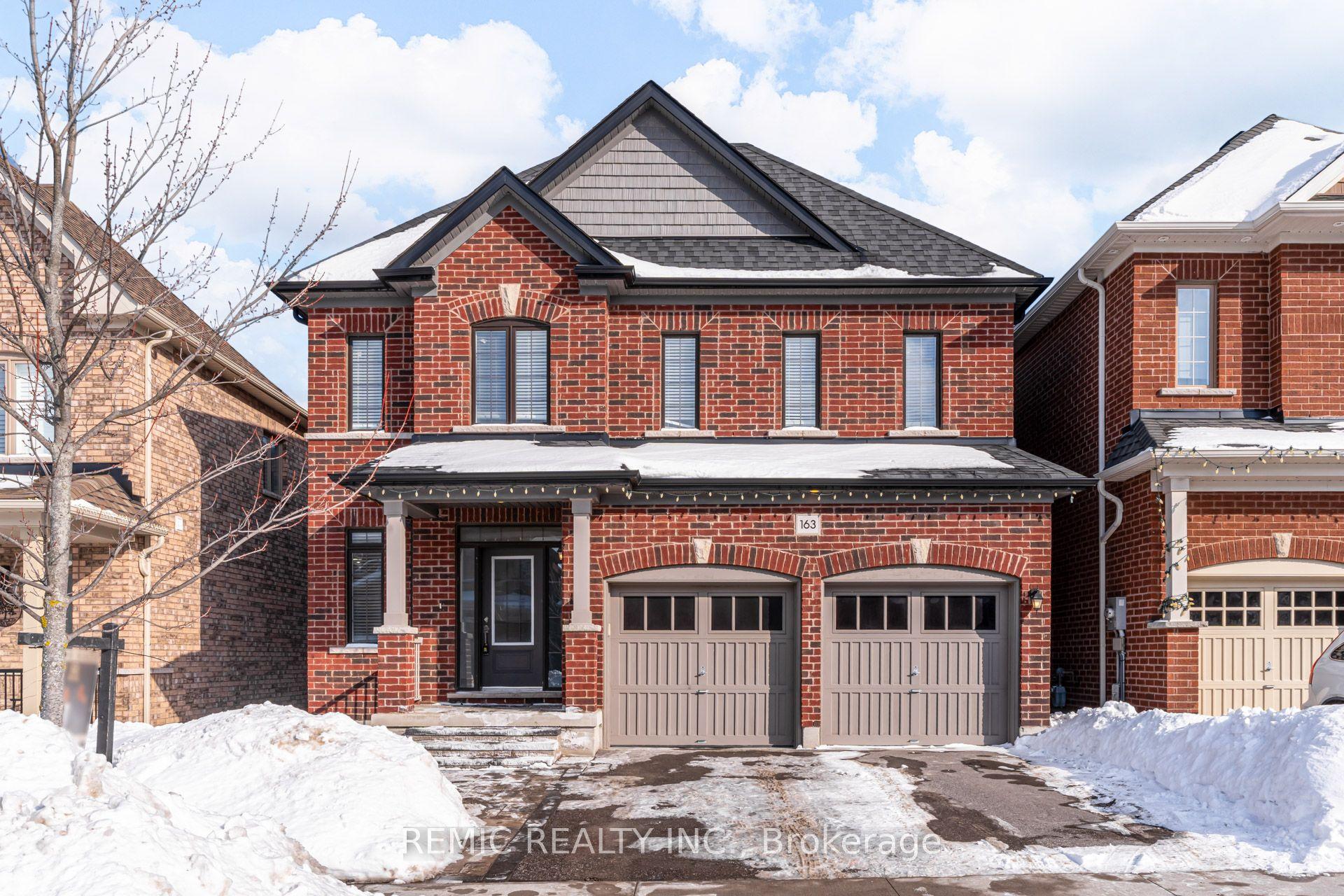 163 Crombie Street — photo 1