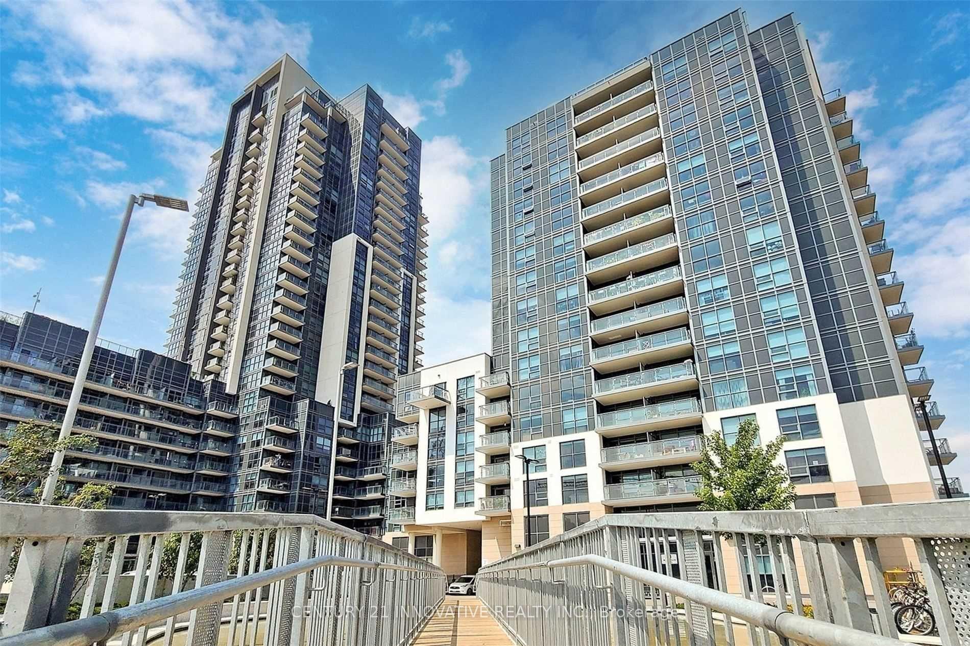 30 Meadowglen Place 1007 #1007, Toronto — Condo for lease, photo 1
