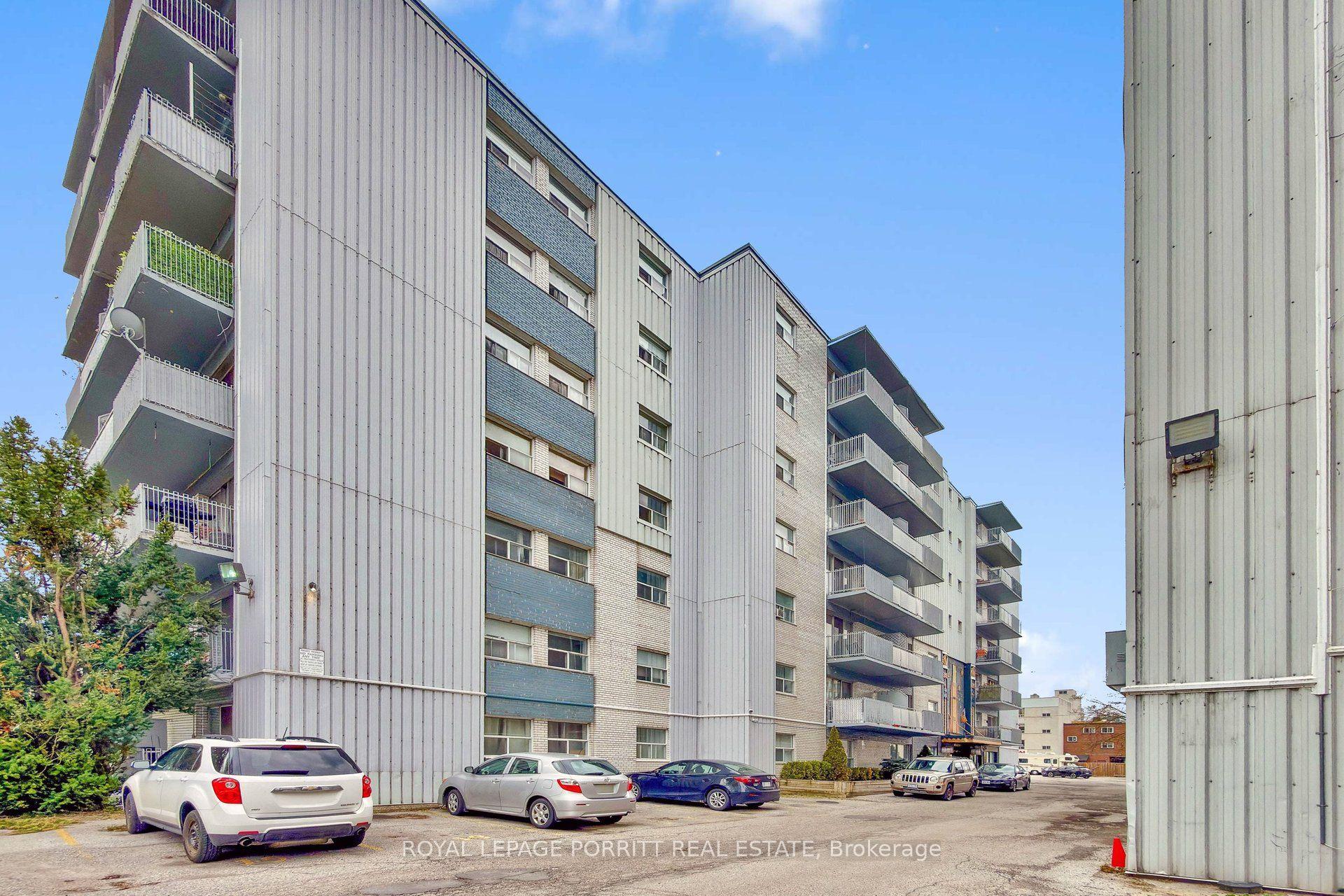 2 Superior Avenue 39 #39, Toronto — Detached for lease, photo 1