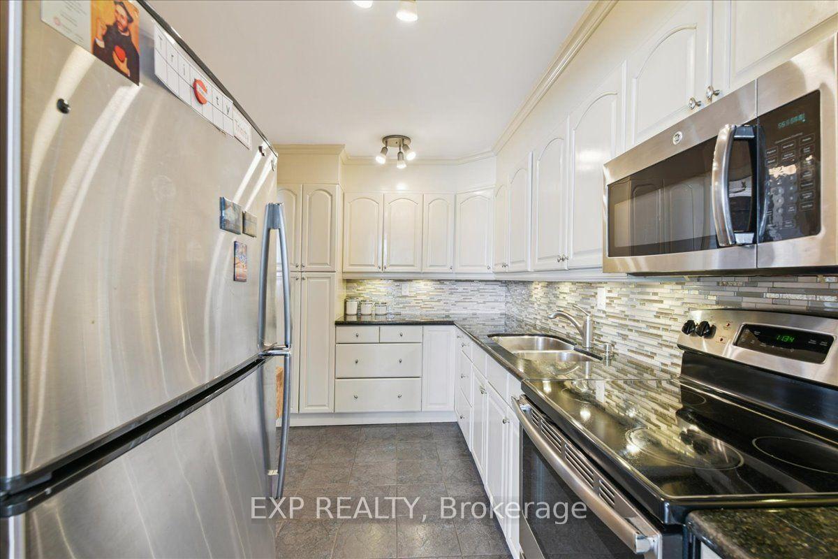 44 Longbourne Drive 412 #412, Toronto — Condo for sale, photo 1