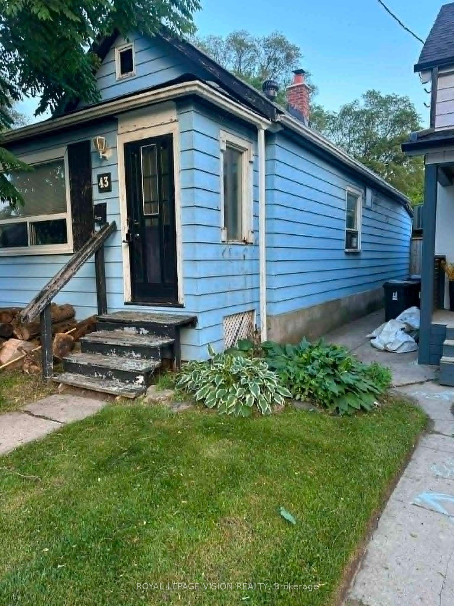 43 Jillson Avenue — photo 1