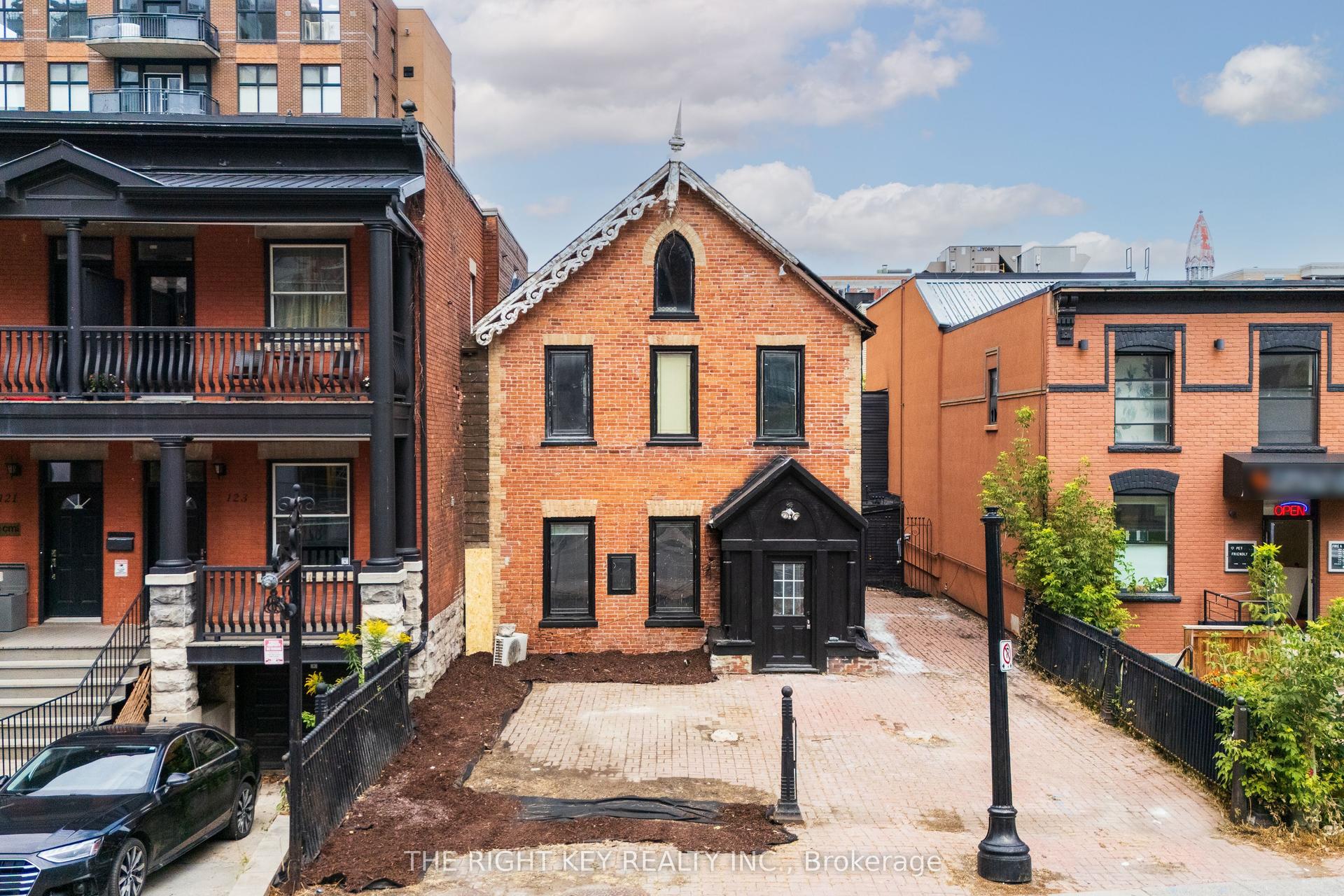 127 York Street, Lower Town - Sandy Hill — Detached for lease, photo 1
