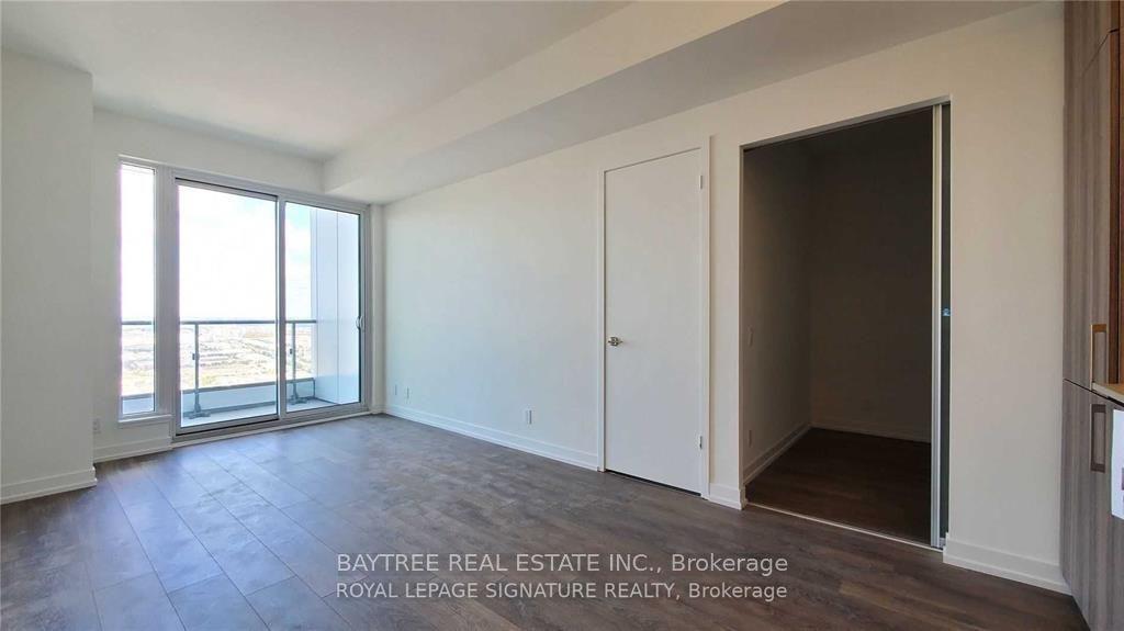 898 Portage Parkway 4512 #4512 — photo 1