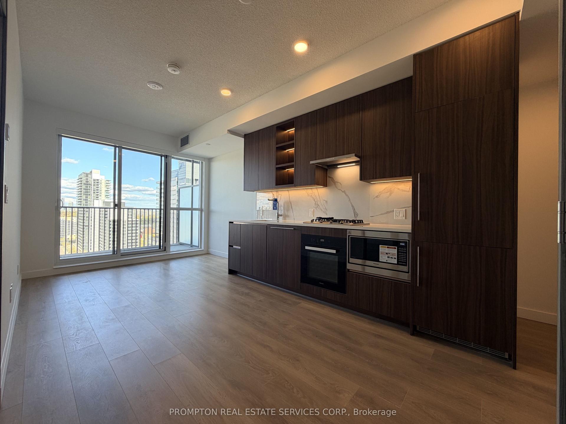 75 BILLES Heights 1208 #1208 — photo 1