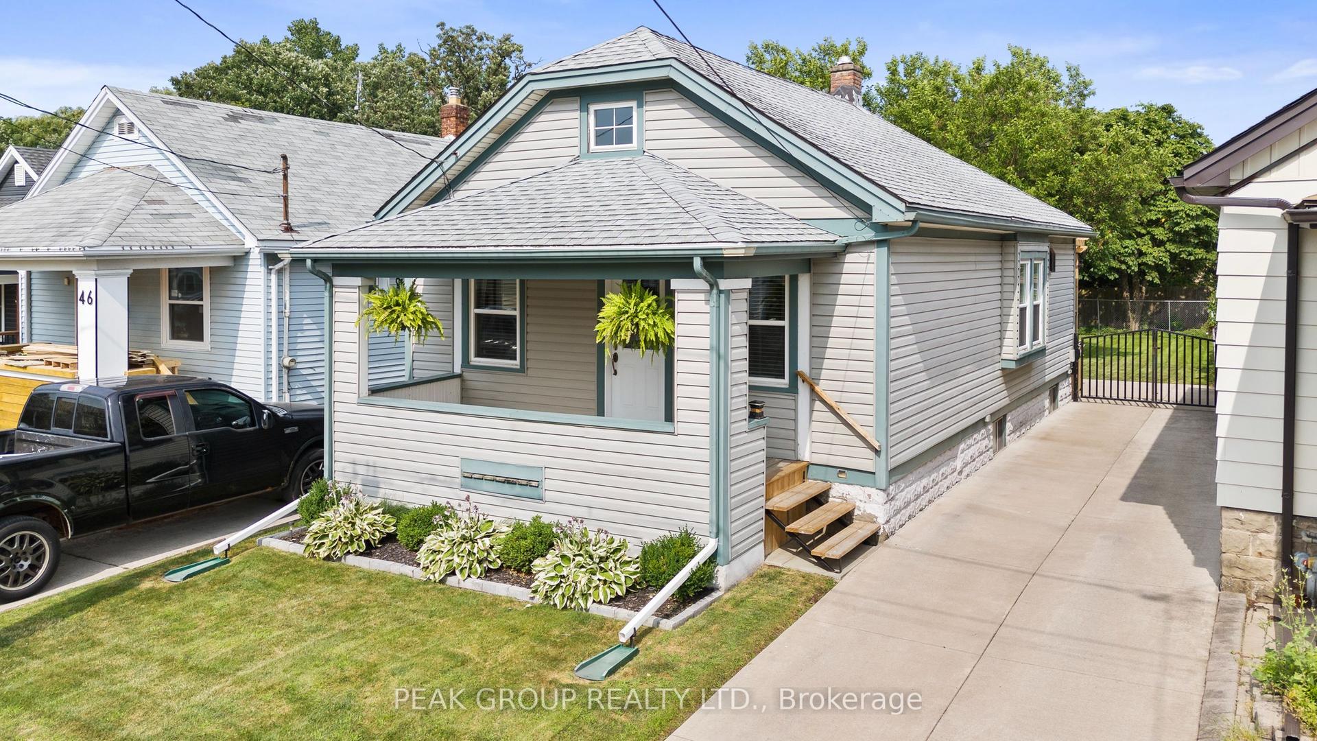 44 Richmond Avenue, St. Catharines — Detached for sale, photo 1