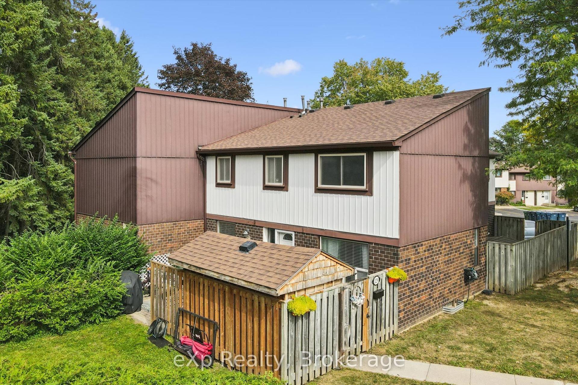 45 Marksam Road 129 #129, Guelph — Condo Town for sale, photo 1