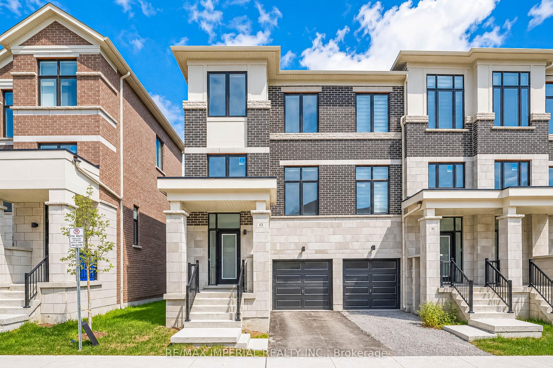 43 Millman Lane, Richmond Hill — Townhouse for lease, photo 1