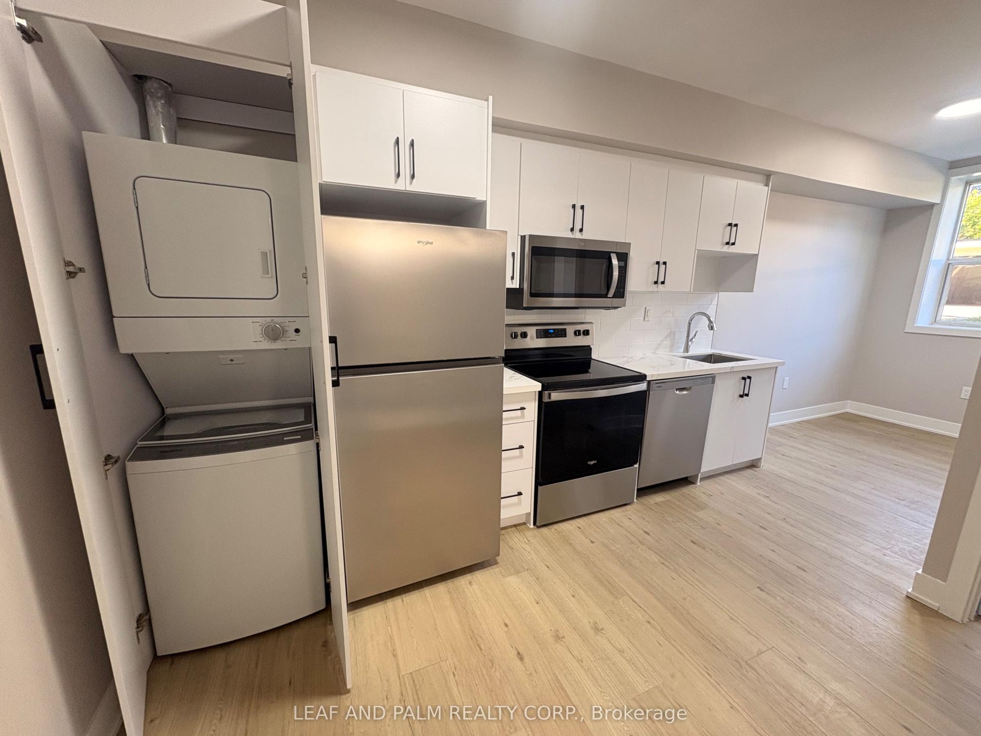 1689 Victoria Pk Avenue 100 #100, Toronto — Multiplex for lease, photo 1