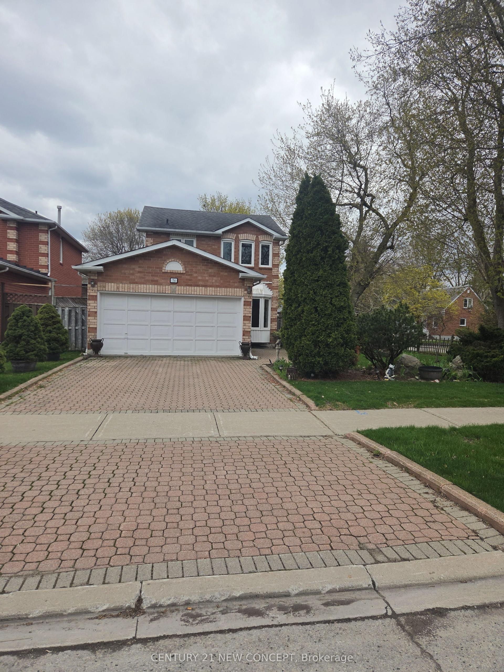 74 Dunsmore Crescent — photo 1