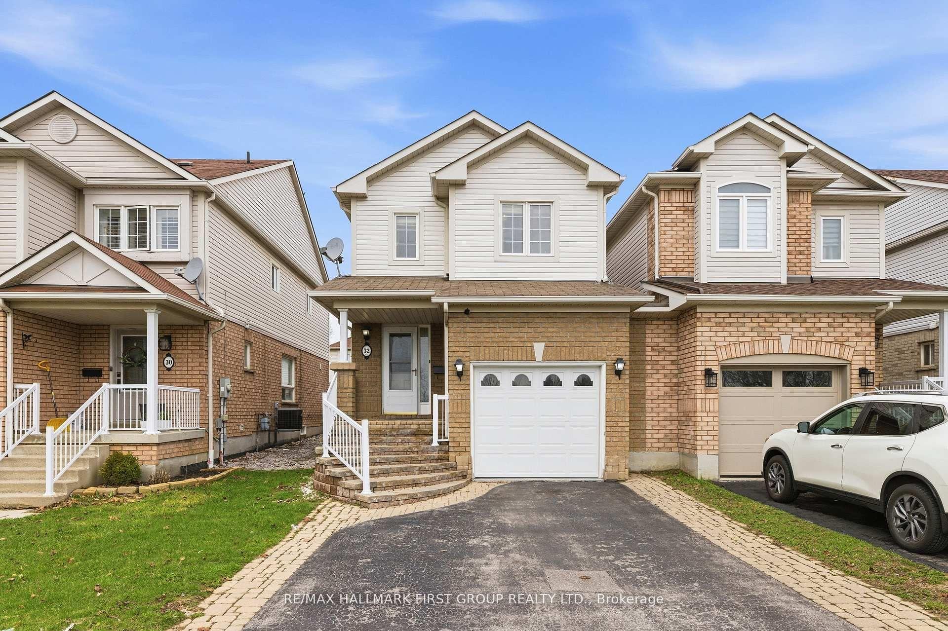 32 Samandria Avenue — photo 1