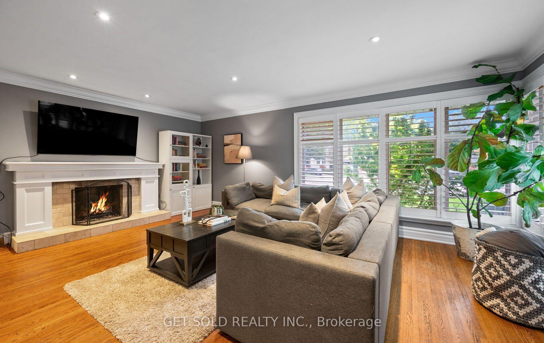 136 Prince George Drive, Toronto — Detached for sale, photo 1