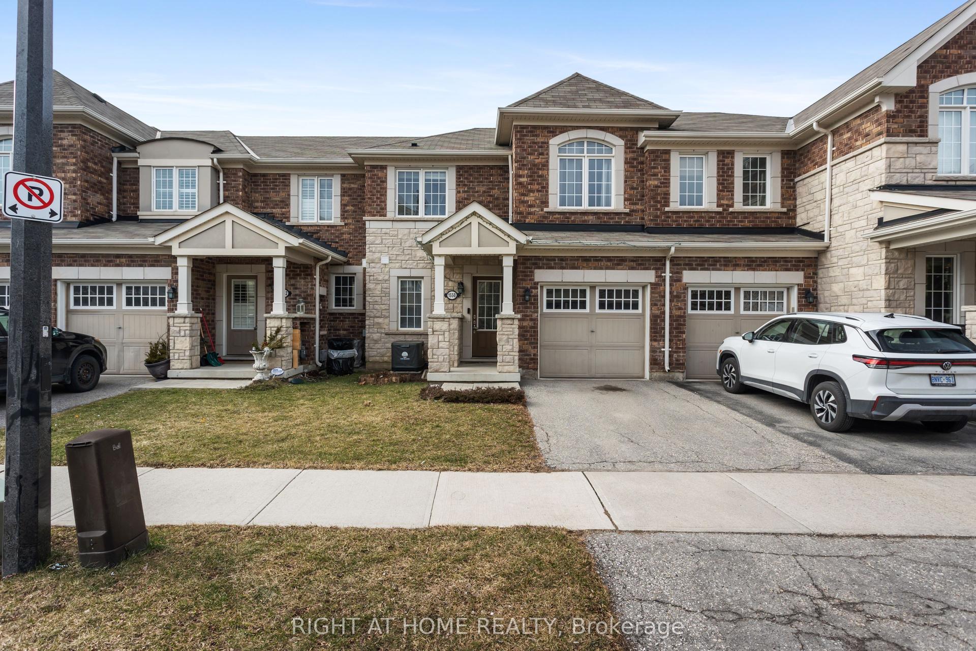 1550 Gainer Crescent — photo 1