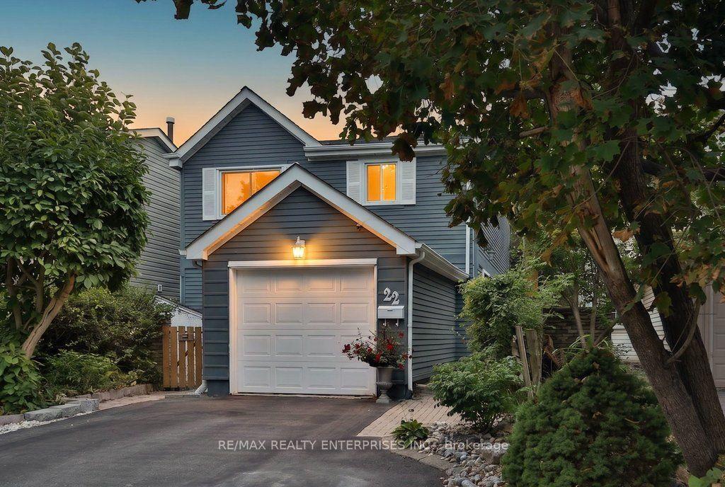 22 Monterey Avenue, Brampton — Detached for sale, photo 1
