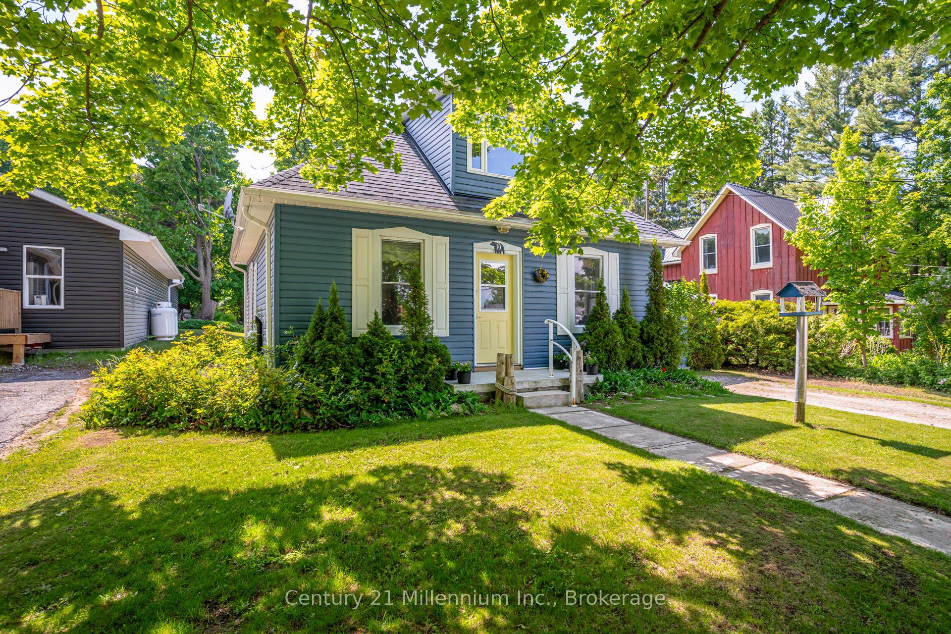 10 Alexander Street — photo 1