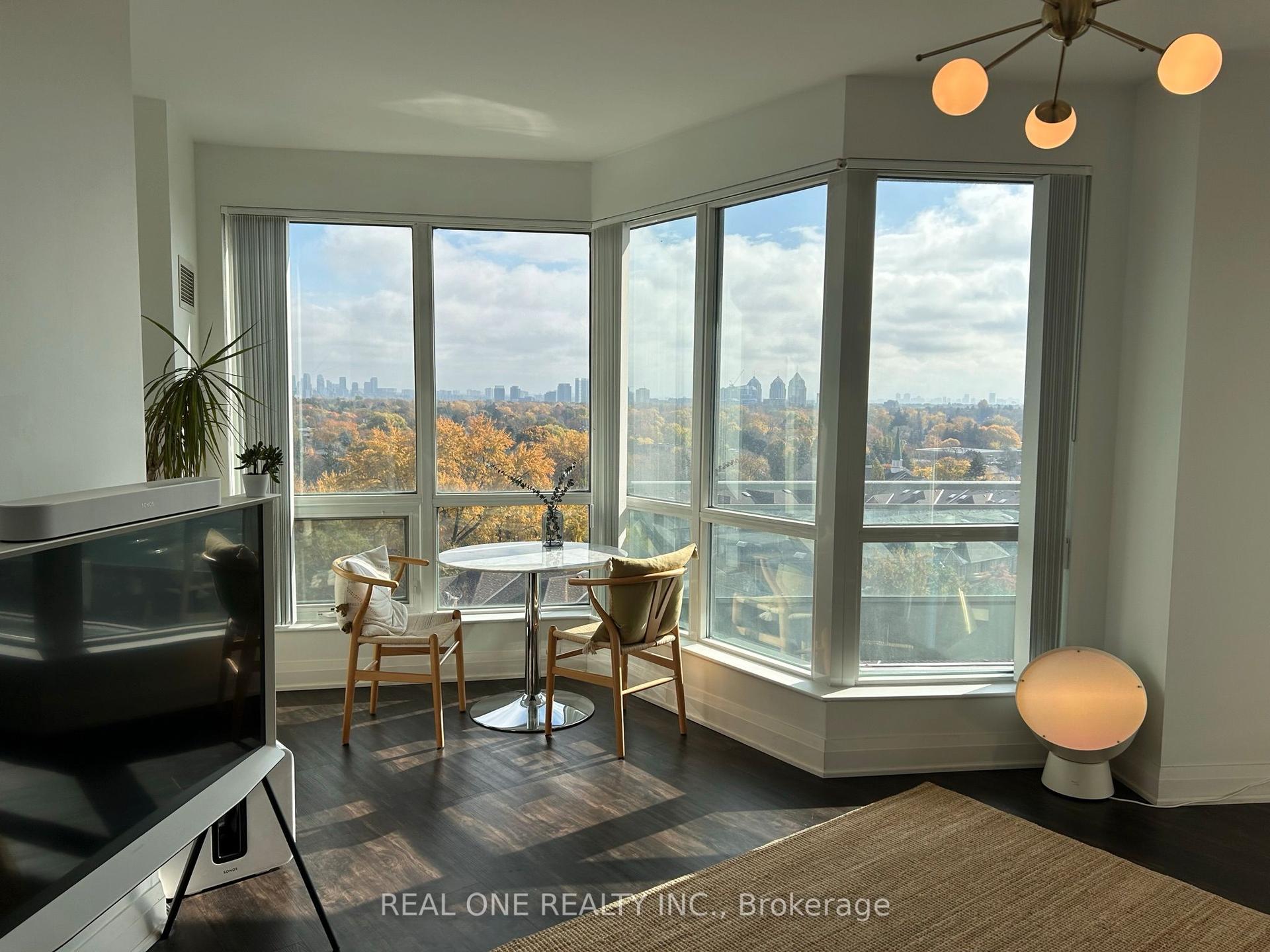 60 Byng Avenue 910 #910 — photo 1