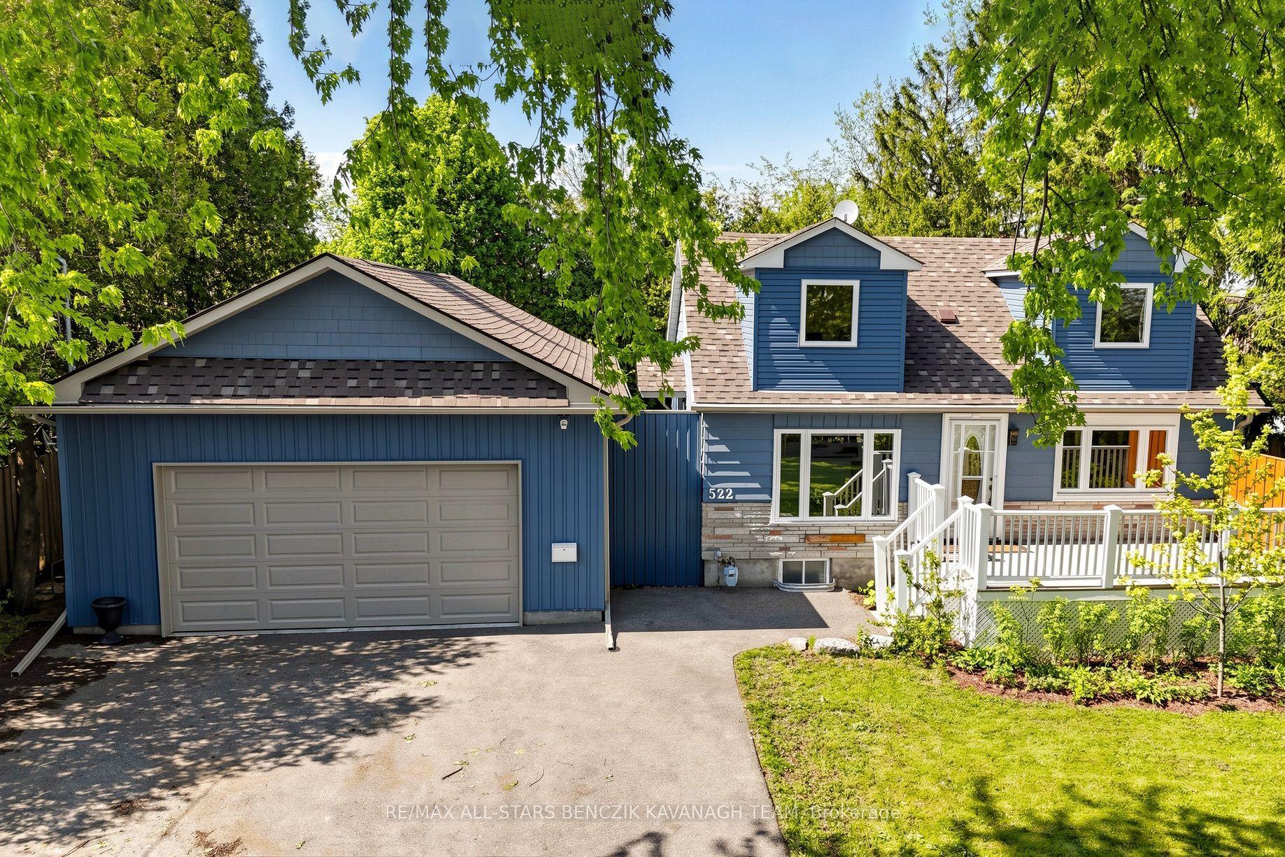 522 Sheppard Avenue — photo 1