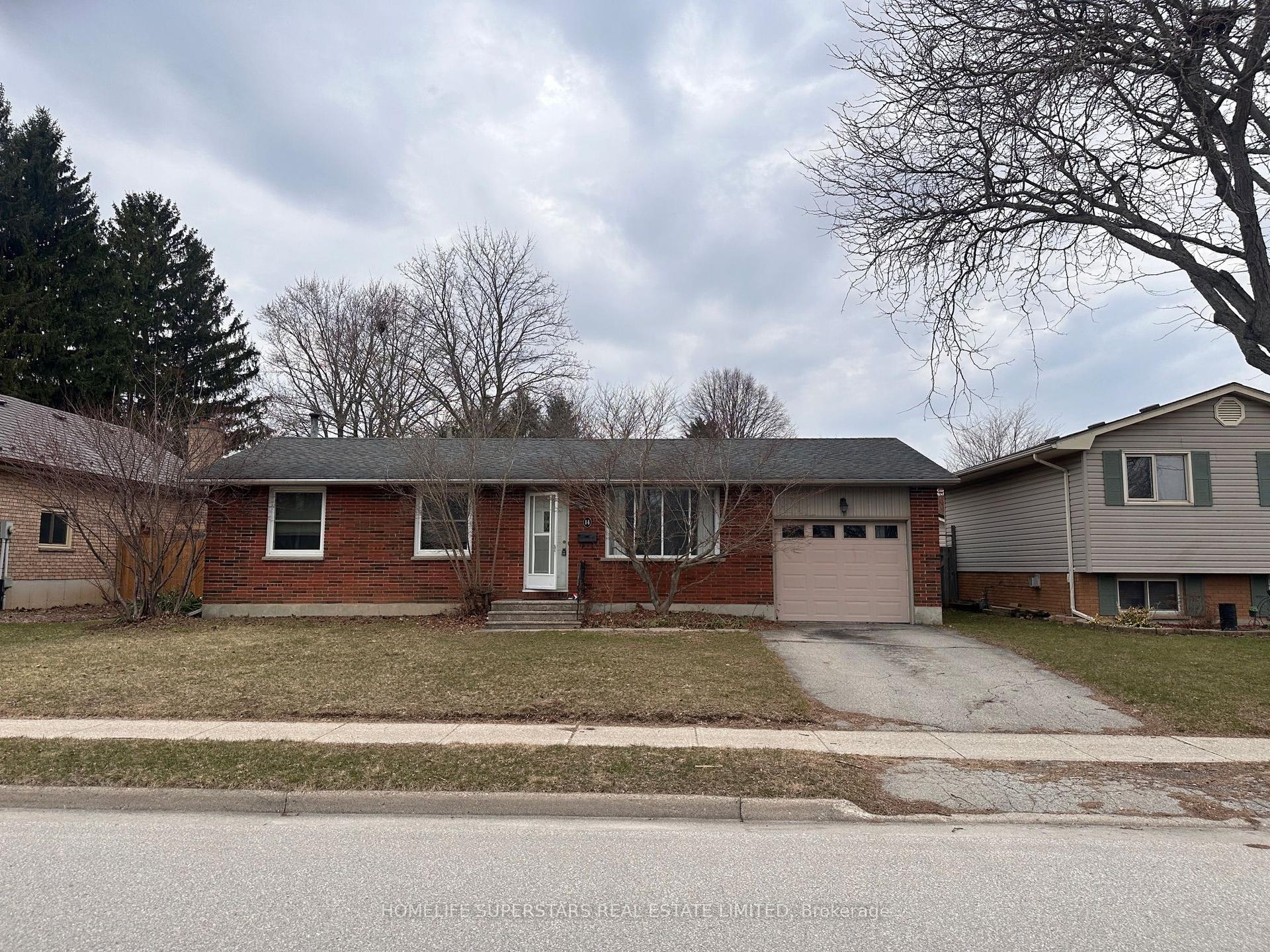 14 Locke Avenue — photo 1