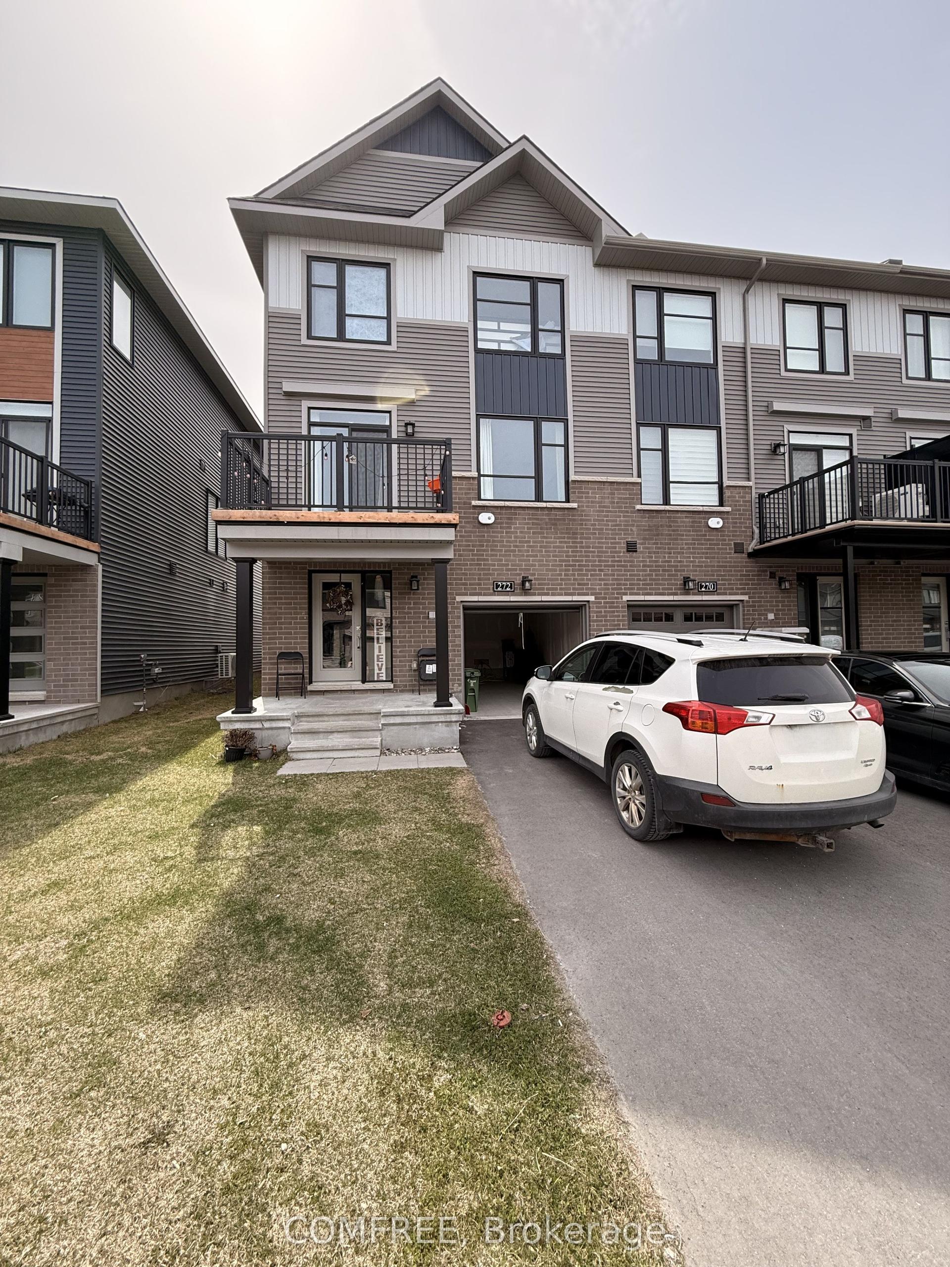 272 Elsie Macgill Walk, Kanata — Townhouse for sale, photo 1