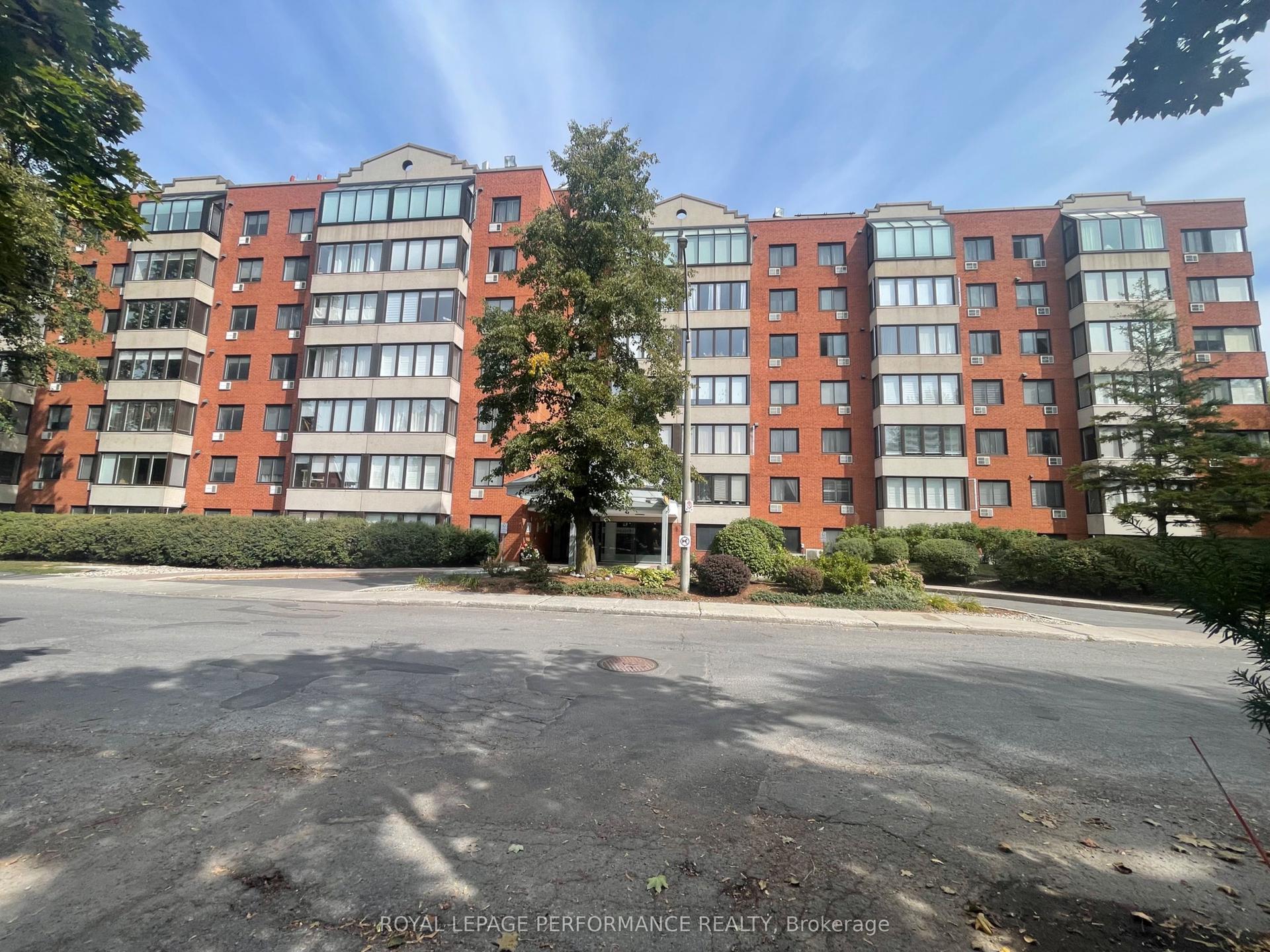 225 Alvin Road 507 #507, Manor Park - Cardinal Glen and Area — Condo for sale, photo 1