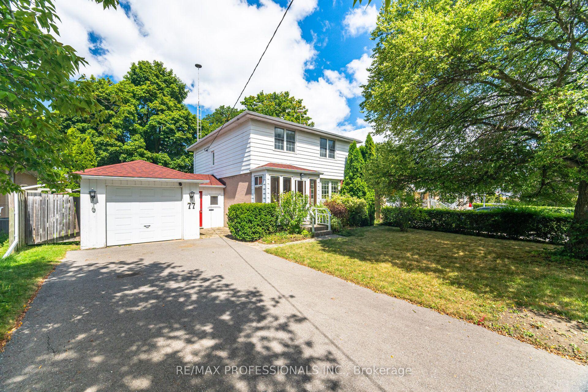 77 Bedford Park Avenue — photo 1