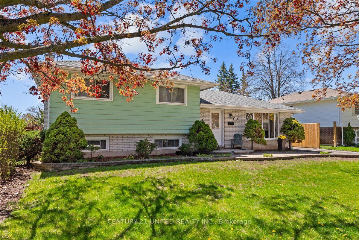 18 Belvedere Road — photo 1