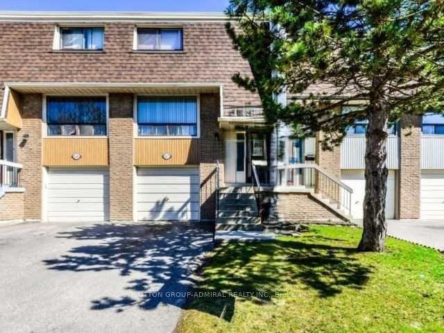 137 Ashton Crescent — photo 1