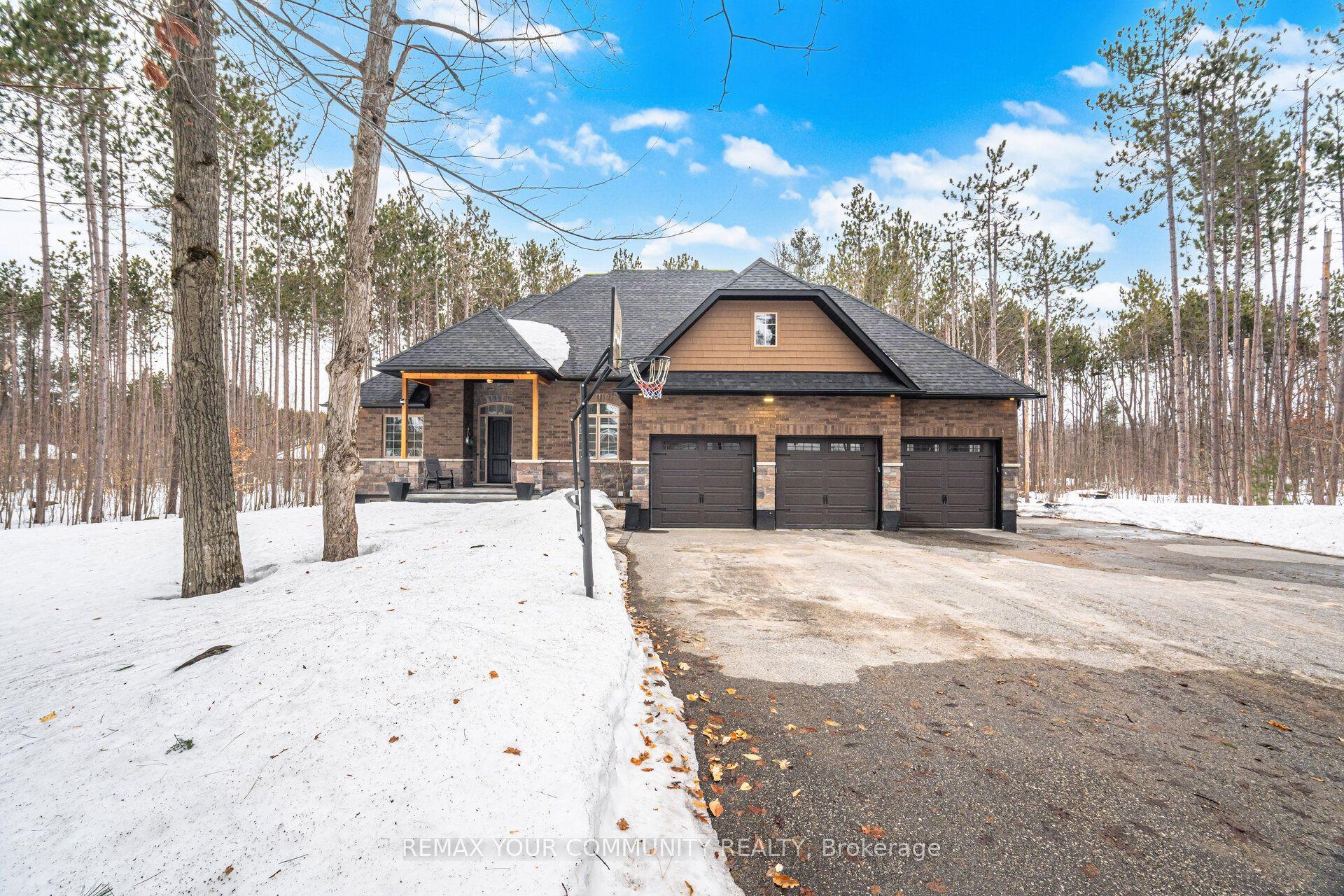 38 Windermere Circle — photo 1
