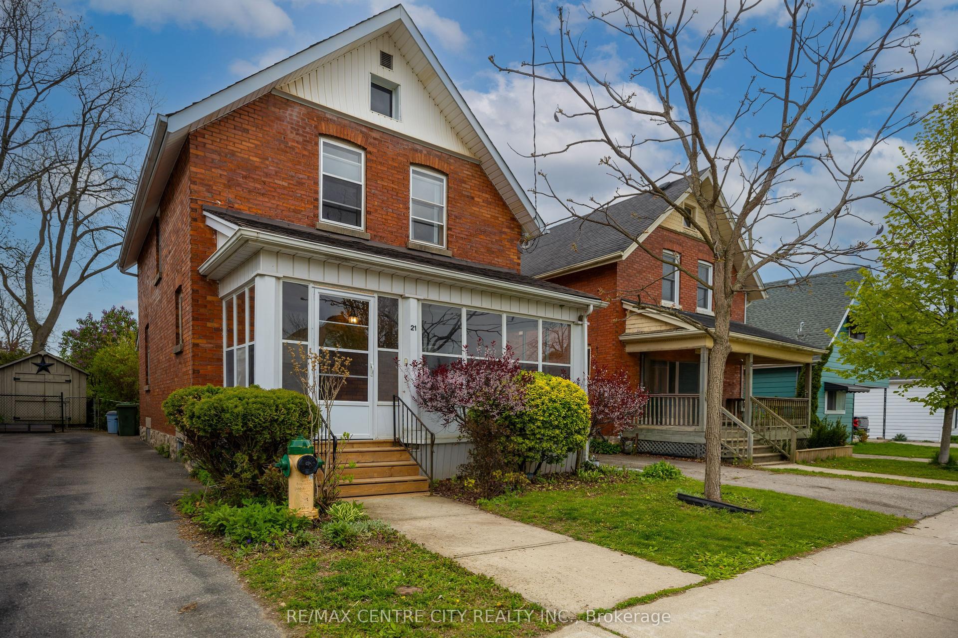 21 Erie Street — photo 1