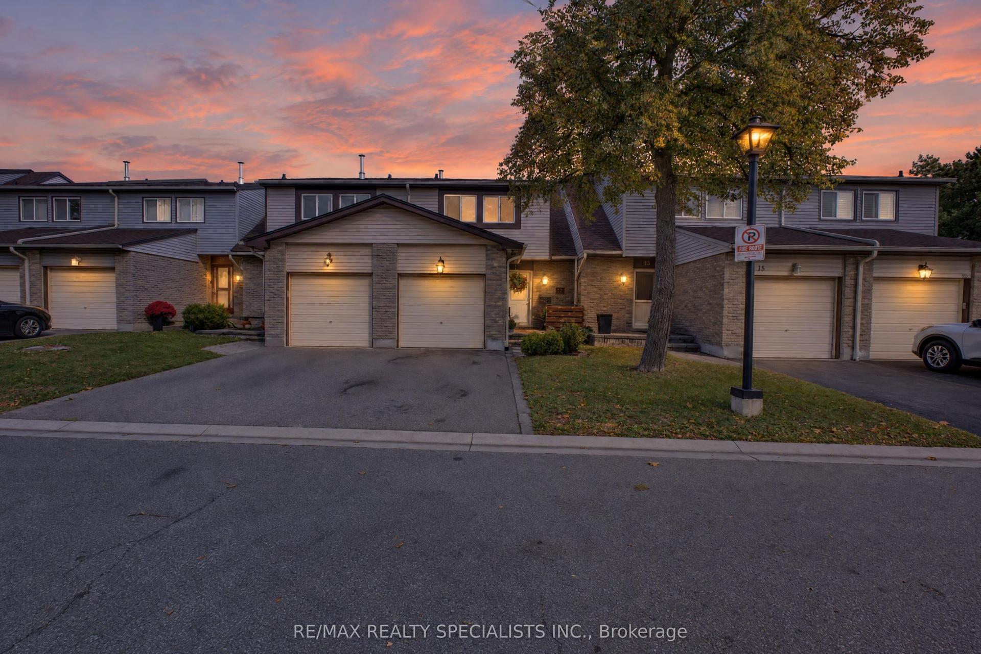 5610 Montevideo Road 17 #17, Mississauga — Condo Town for sale, photo 1