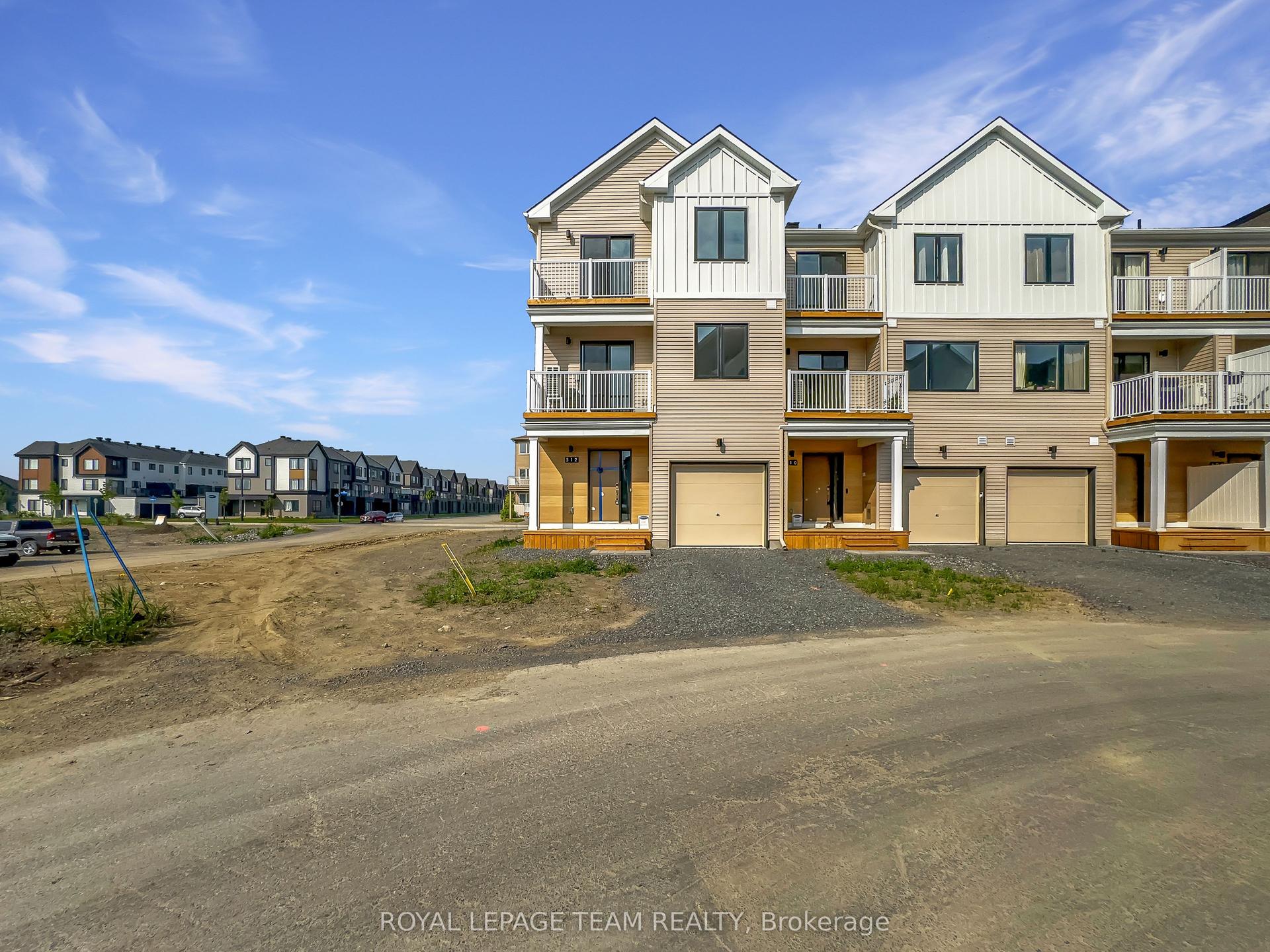 512 Celestine Private, Barrhaven — Condo Town for lease, photo 1