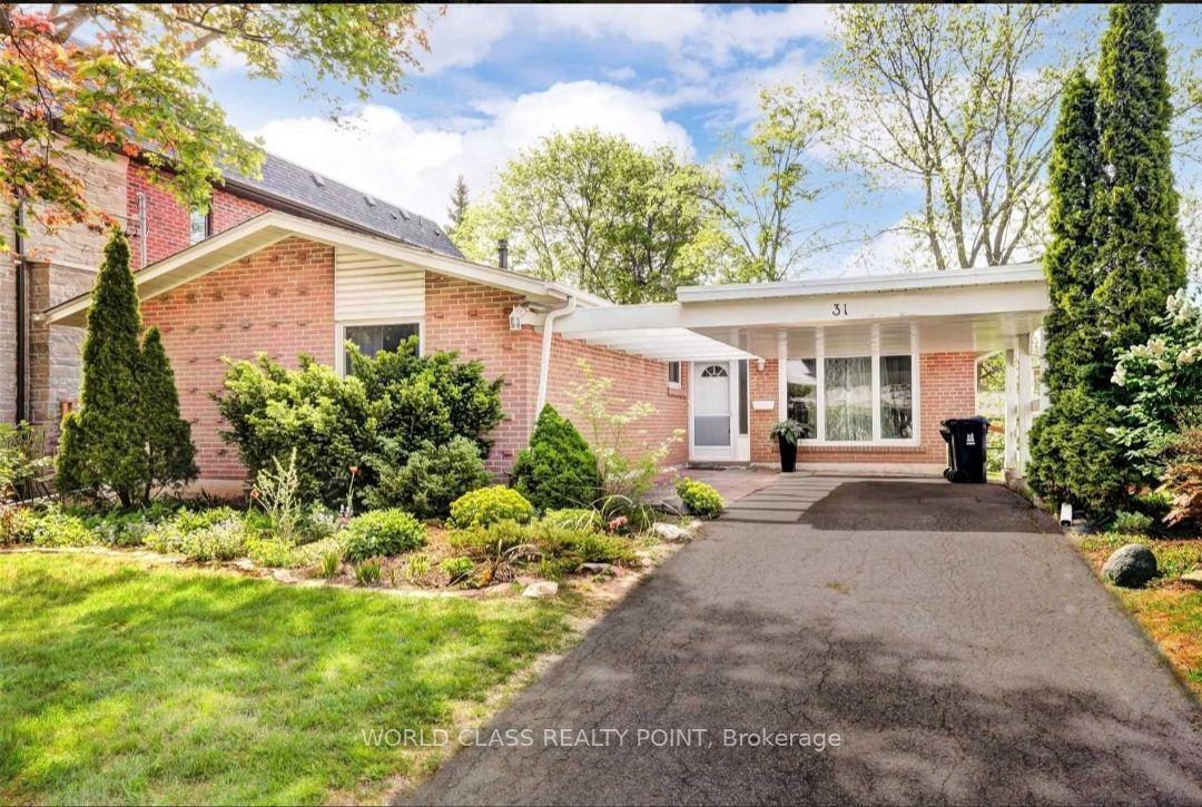 31 Grove Park Crescent, Toronto — Detached for lease, photo 1