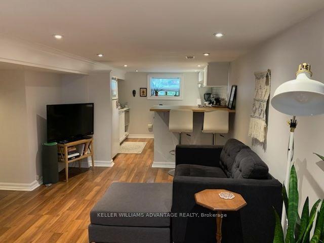17 Keystone Avenue Basement #Basement, Toronto — Detached for lease, photo 1