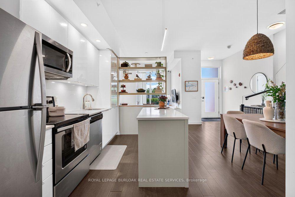 5240 Dundas Street B209 #B209, Burlington — Condo Town for sale, photo 1