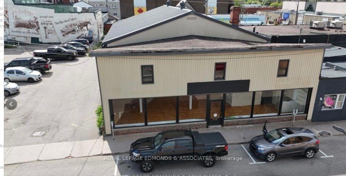 174 Albert Street, Pembroke — Commercial for sale, photo 1