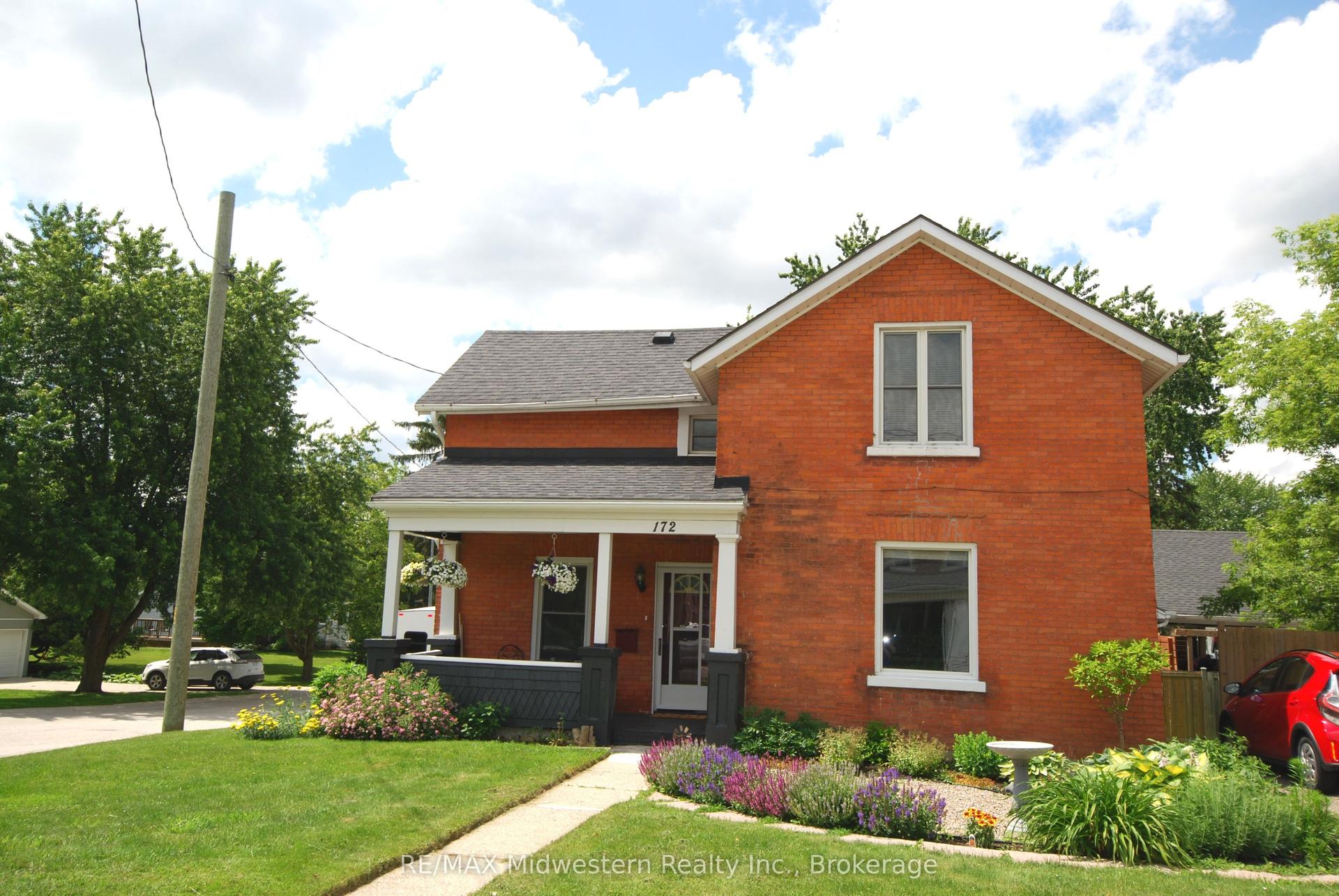 172 Elora Street S, Minto — Detached for sale, photo 1