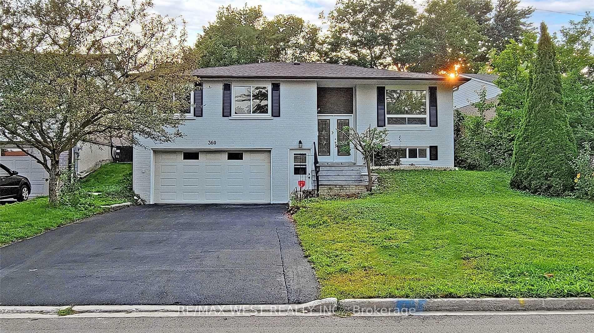 360 Dixon Boulevard Lower #Lower, Newmarket — Detached for lease, photo 1