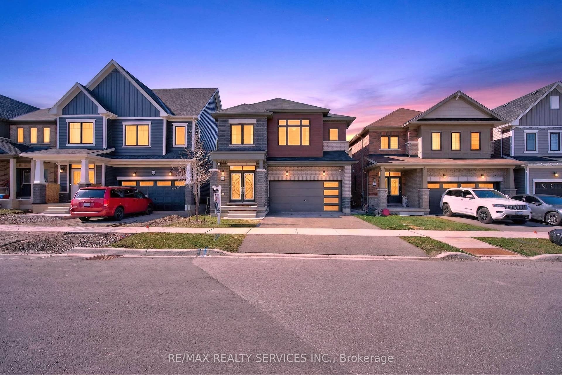 12 Ladd Avenue — photo 1