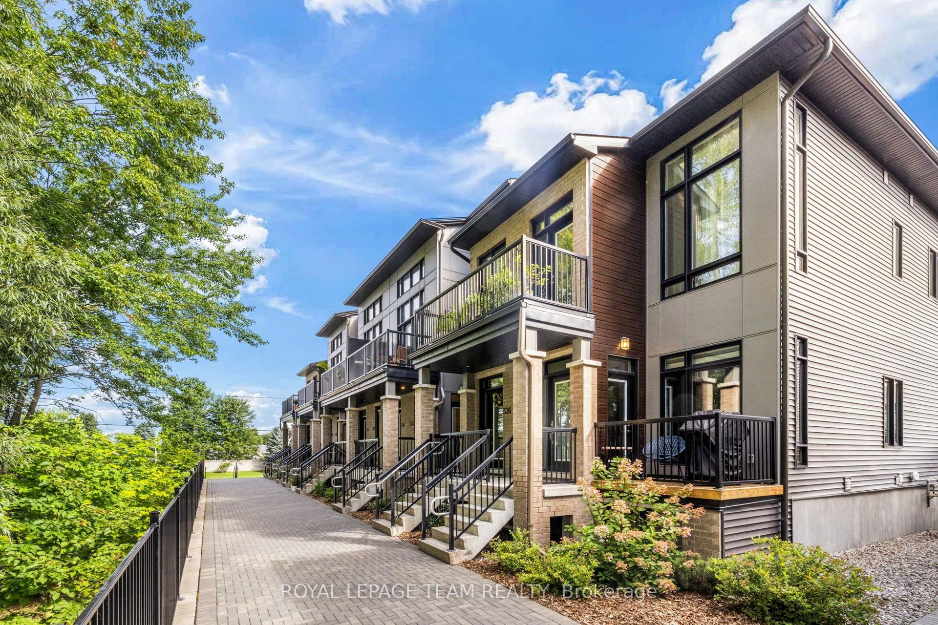 538 Crescendo Private 32 #32, Blossom Park - Airport and Area — Condo Town for sale, photo 1