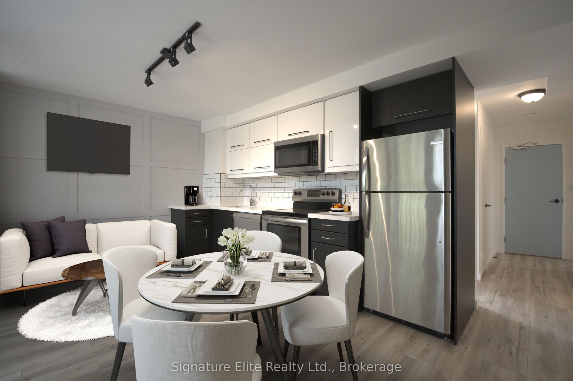 291 Scarlett Road 303 #303, Toronto — Detached for lease, photo 1